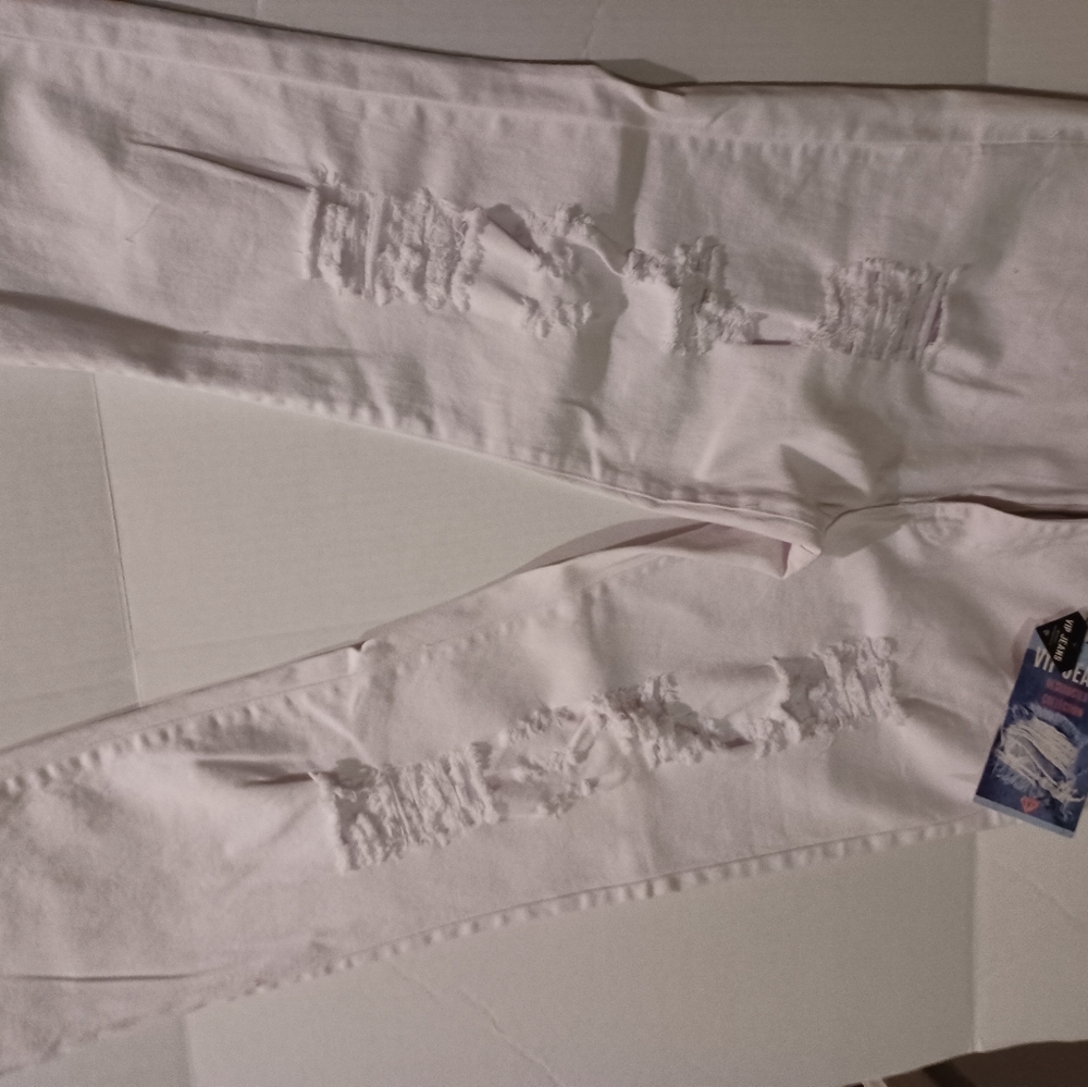 White Size 22 distressed jeans
